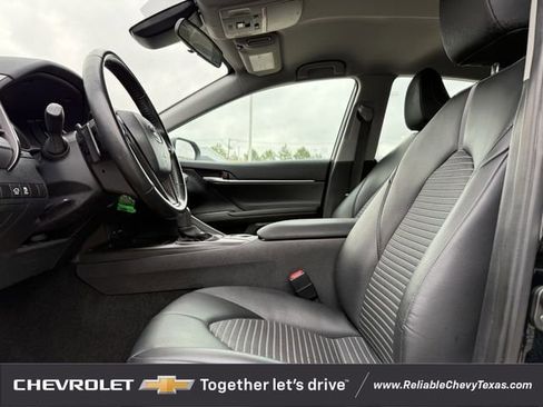 Used 2023 Toyota Camry SE FWD image 26