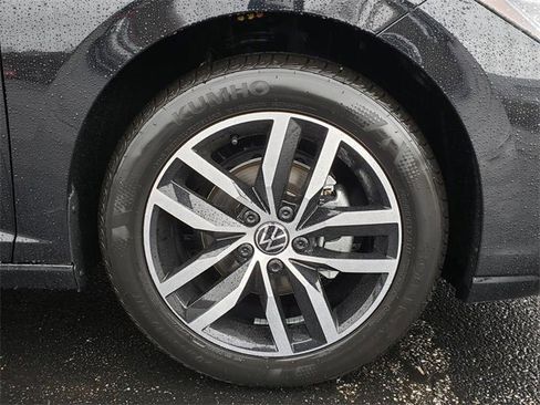 New 2026 Volkswagen Jetta SE image 12