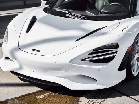 Used 2024 McLaren 750S image 7