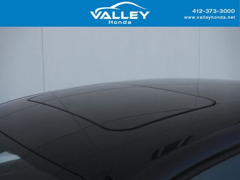 Used 2020 Volkswagen Passat 2.0T R-Line image 3