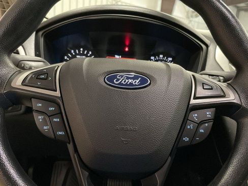 Used 2020 Ford Fusion S image 15