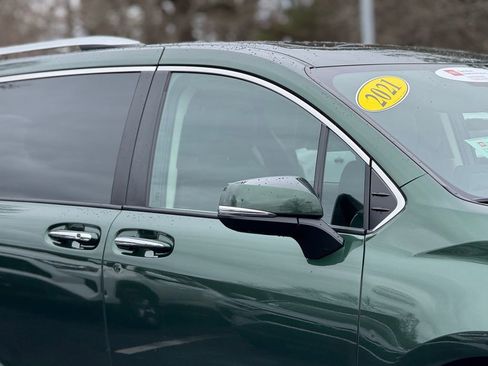 Certified 2021 Toyota Sienna Platinum image 8