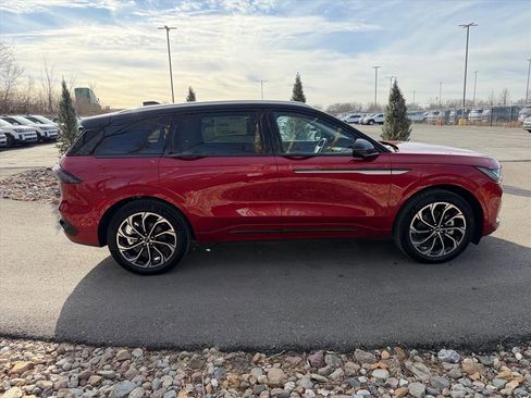 New 2026 Lincoln Nautilus Reserve image 6