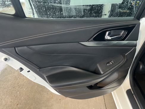 Certified 2023 Nissan Maxima SV w/ Floor Mat Group image 11