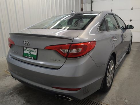 Used 2015 Hyundai Sonata Sport w/ Option Group 03 FWD image 9
