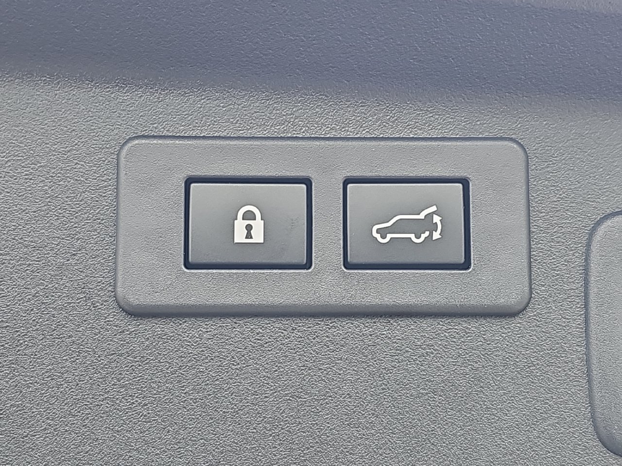 Certified 2026 Subaru Outback Premium AWD/4WD image 18