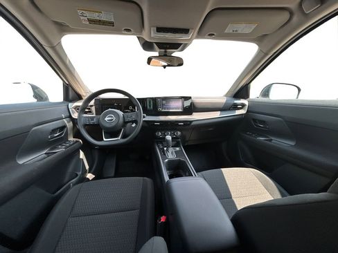 Certified 2025 Nissan Kicks S image 16