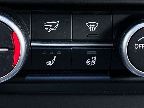 Used 2018 Alfa Romeo Stelvio Ti Sport image 21