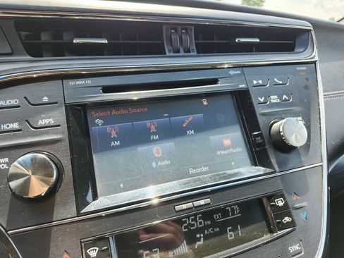Used 2016 Toyota Avalon Touring FWD image 8