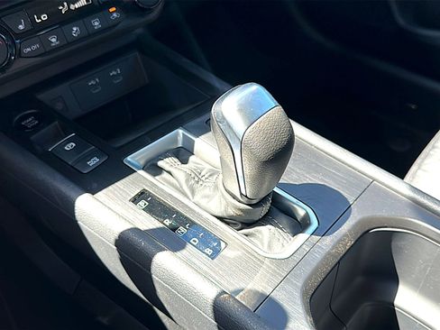 New 2026 Nissan Kicks SV w/ SV Premium Package image 24