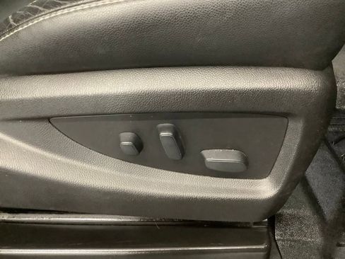 Used 2019 Chevrolet Silverado 2500 LTZ w/ Duramax Plus Package AWD/4WD image 27