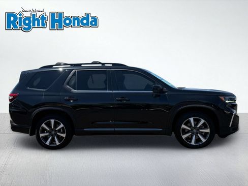 Certified 2024 Honda Pilot Elite image 9