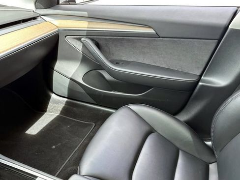 Used 2022 Tesla Model 3 Long Range AWD/4WD image 28