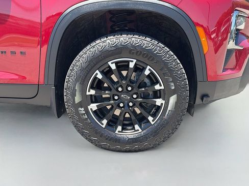 Used 2024 Chevrolet Traverse Z71 w/ LPO, Floor Liner Package AWD/4WD image 35