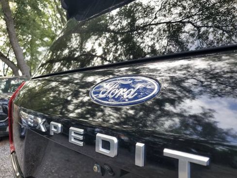 Used 2025 Ford Expedition Max Active RWD image 6