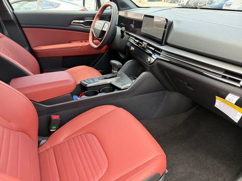 New 2026 Kia Sportage SX FWD image 23