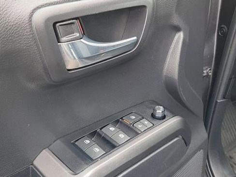 Used 2023 Toyota Tacoma TRD Off-Road AWD/4WD image 7
