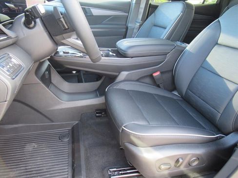 New 2026 Buick Enclave Sport Touring w/ Power Package FWD image 16