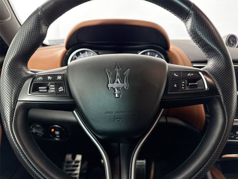 Used 2022 Maserati Levante GT image 16