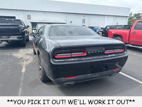 Used 2017 Dodge Challenger SXT RWD image 7