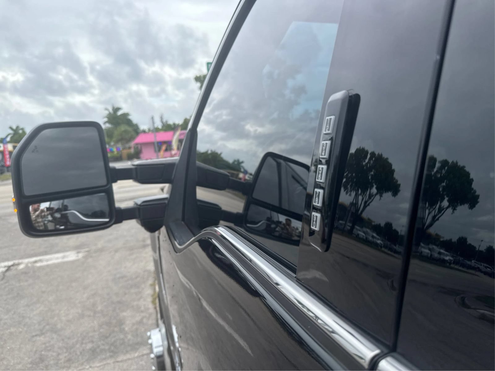 Used 2022 Ford F350 Platinum AWD/4WD image 26