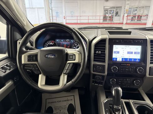 Used 2020 Ford F150 Lariat image 16