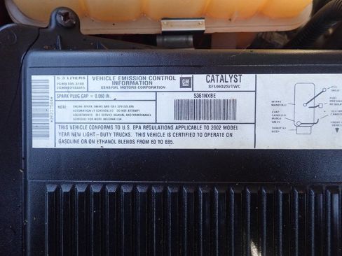 Used 2002 Chevrolet Tahoe LT image 38