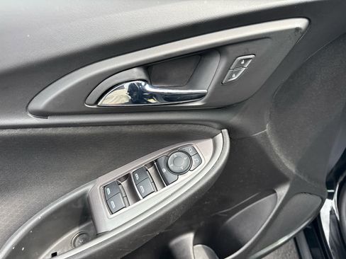 Certified 2022 Chevrolet Malibu LT FWD image 10