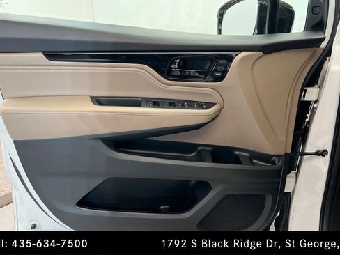 Used 2020 Honda Odyssey Elite image 14