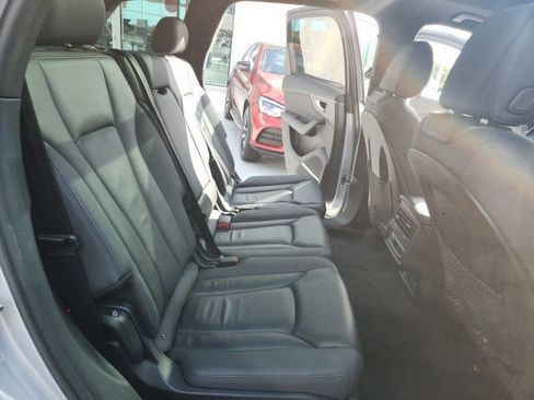 Used 2021 Audi Q7 2.0T Premium Plus w/ Premium Plus Package image 23