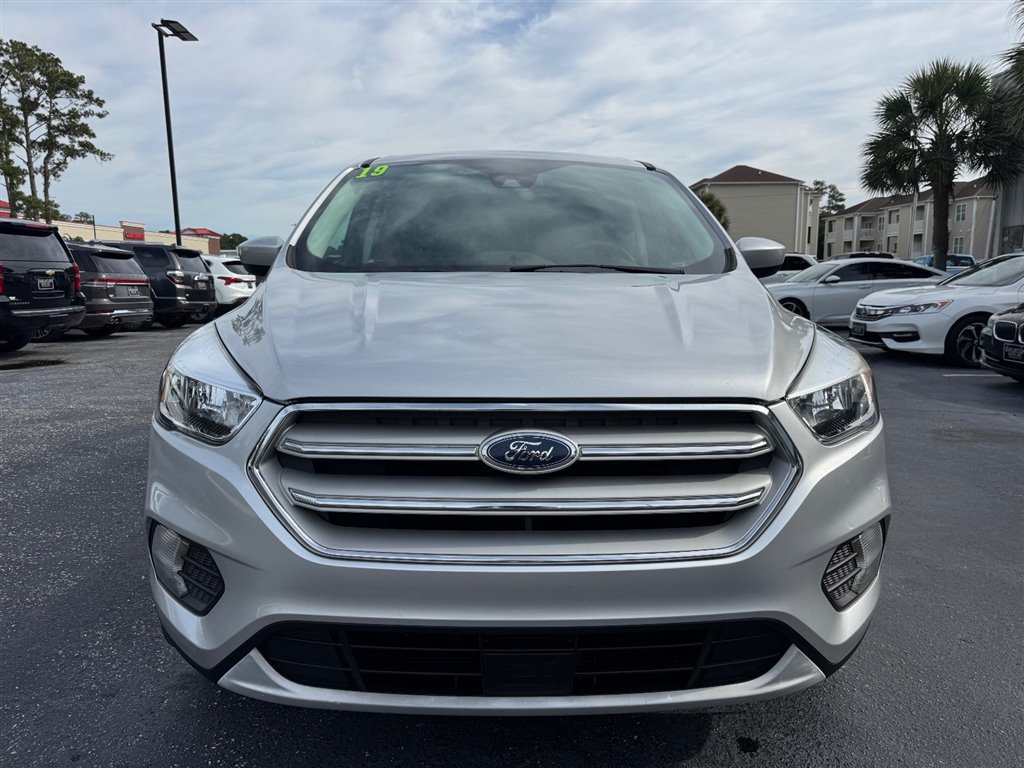 Used 2019 Ford Escape SE FWD image 3