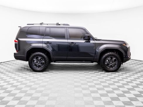 Used 2025 Lexus GX 550 AWD/4WD image 7