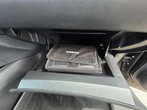 Used 2020 Nissan Pathfinder S AWD/4WD image 45