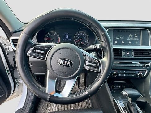 Used 2020 Kia Optima EX image 11