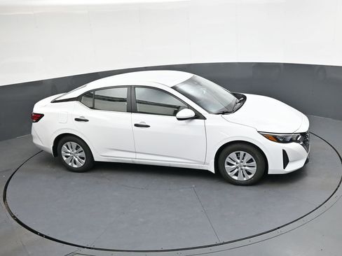 Certified 2025 Nissan Sentra S image 28