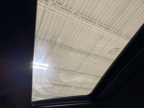 Used 2020 Dodge Durango R/T w/ Technology Group image 19