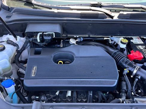 Used 2020 Lincoln Nautilus FWD w/ Equipment Group 101A image 30