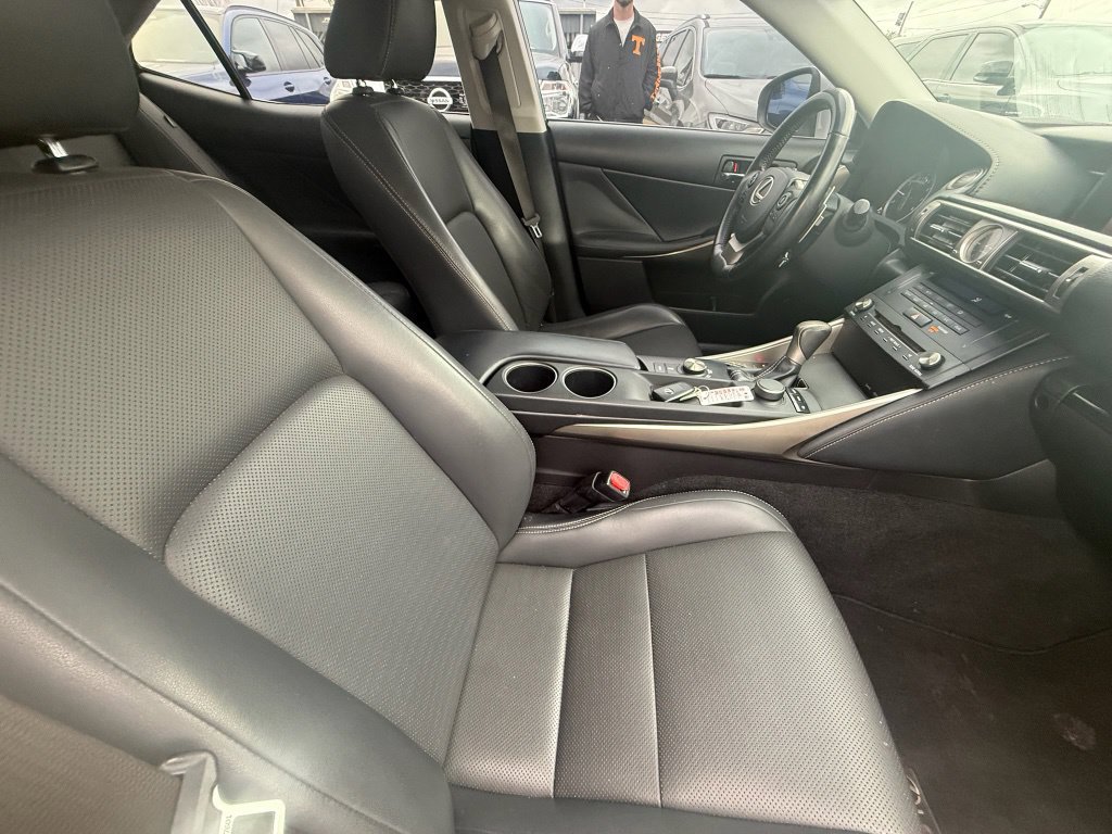 Used 2015 Lexus IS 250 RWD image 16