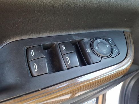 Used 2021 GMC Acadia SLE w/ Driver Convenience Package image 15