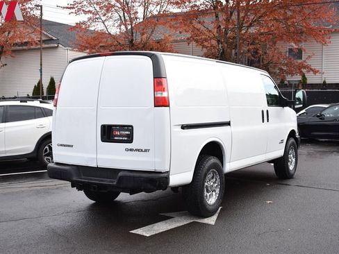 Used 2006 Chevrolet Express 3500 image 5