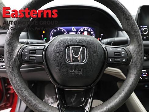 Used 2025 Honda Accord SE image 10