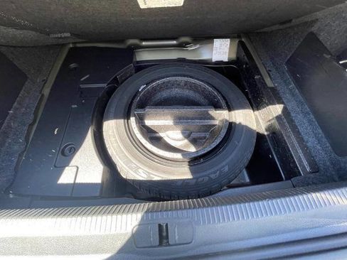 Used 2010 Volkswagen Passat Komfort FWD image 26