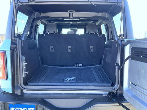 Used 2022 Ford Bronco Badlands image 9