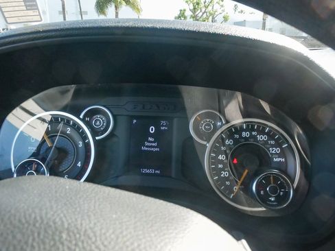 Used 2021 RAM 2500 Big Horn image 21