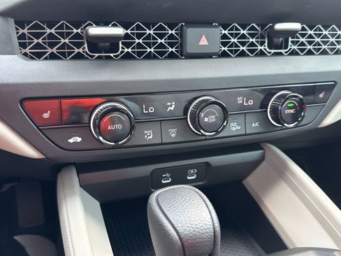 Used 2025 Honda Accord SE image 17