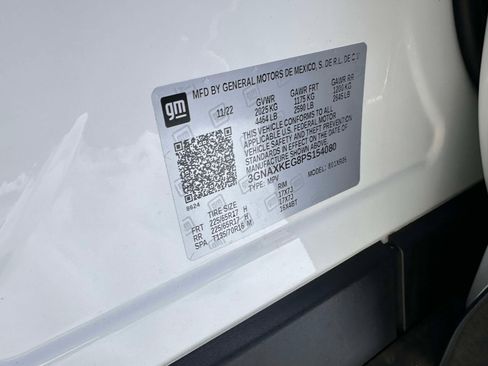 Used 2023 Chevrolet Equinox LT image 18