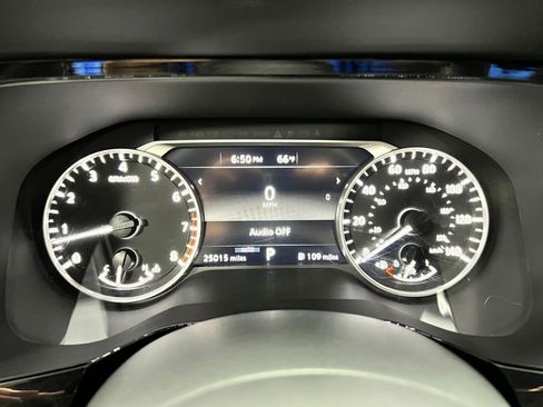 Used 2024 Nissan Pathfinder Rock Creek AWD/4WD image 12