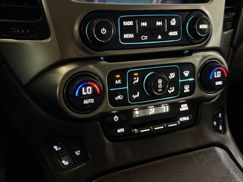 Used 2015 Chevrolet Suburban LTZ image 60