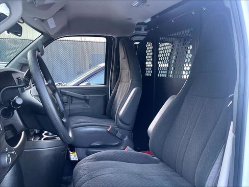 Used 2024 Chevrolet Express 2500 w/ Driver Convenience Package image 10