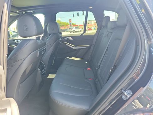 Used 2022 BMW X5 xDrive45e w/ Climate Comfort Package AWD/4WD image 13